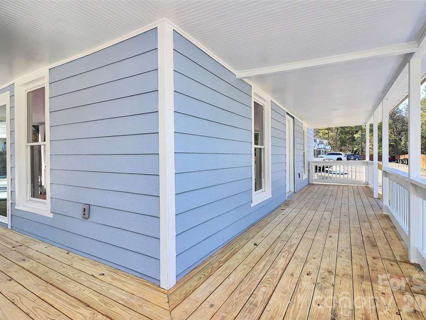 110 Wells Street, Kings Mountain, NC 28086.  MLS# CAR4341383, YatesRealty ID 3207. 