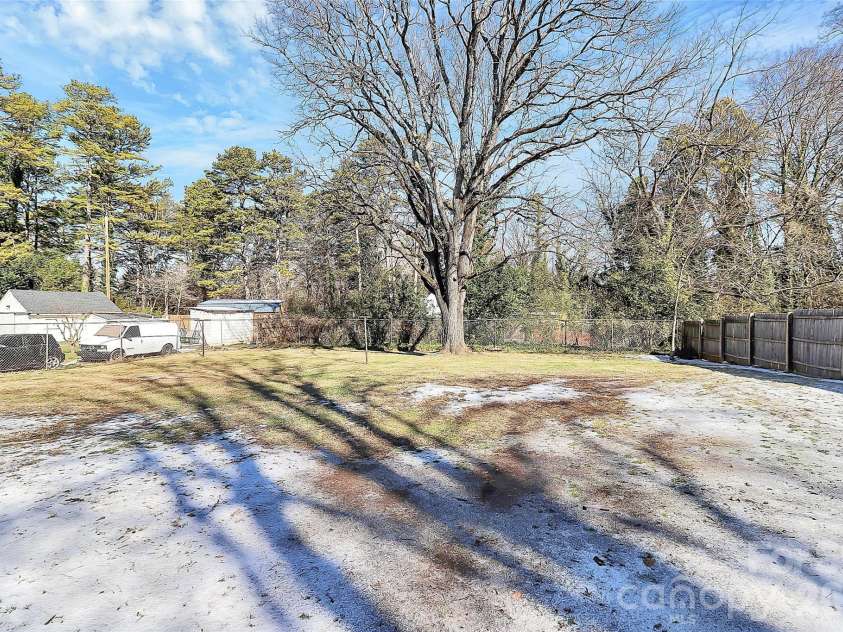 110 Wells Street, Kings Mountain, NC 28086.  MLS# CAR4341383, YatesRealty ID 3207. 