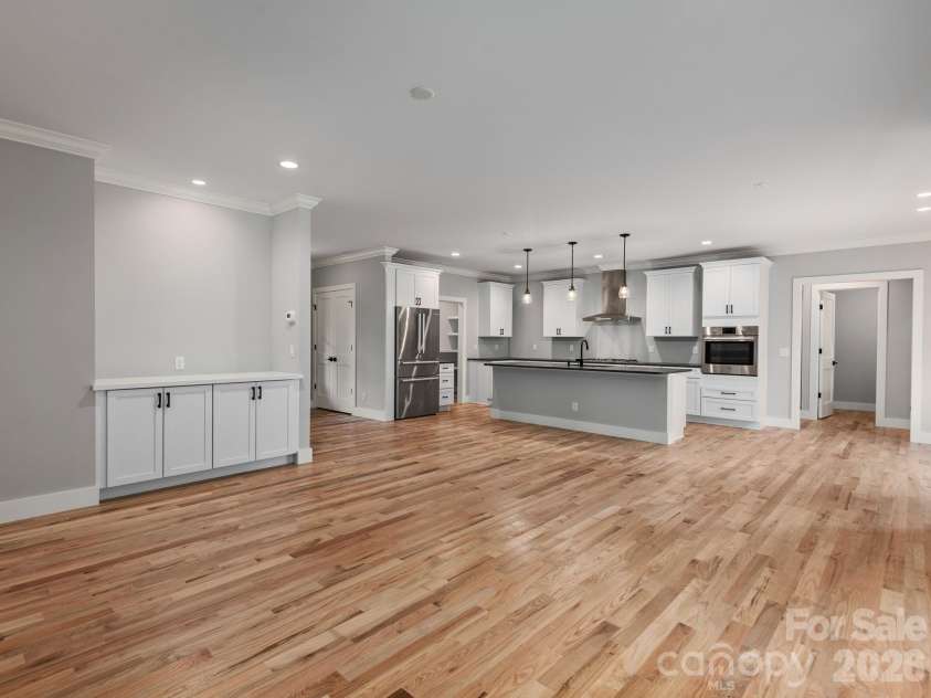 20 Nature Walk Lane, Hendersonville, NC 28739.  MLS# CAR4325565, YatesRealty ID 3207. 