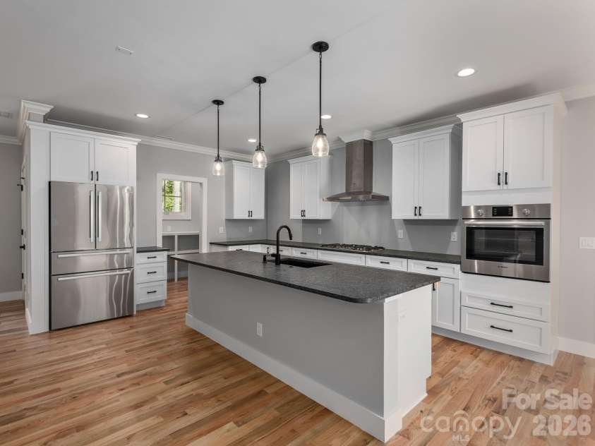 20 Nature Walk Lane, Hendersonville, NC 28739.  MLS# CAR4325565, YatesRealty ID 3207. 