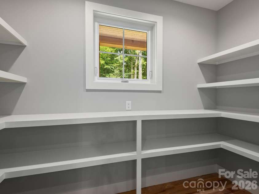 20 Nature Walk Lane, Hendersonville, NC 28739.  MLS# CAR4325565, YatesRealty ID 3207. 