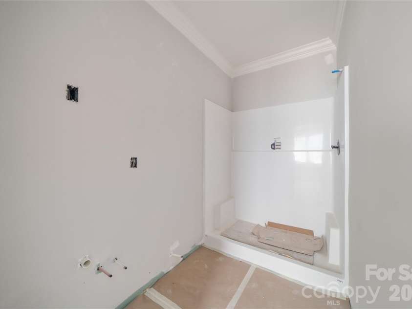 20 Nature Walk Lane, Hendersonville, NC 28739.  MLS# CAR4325565, YatesRealty ID 3207. Bathroom 2