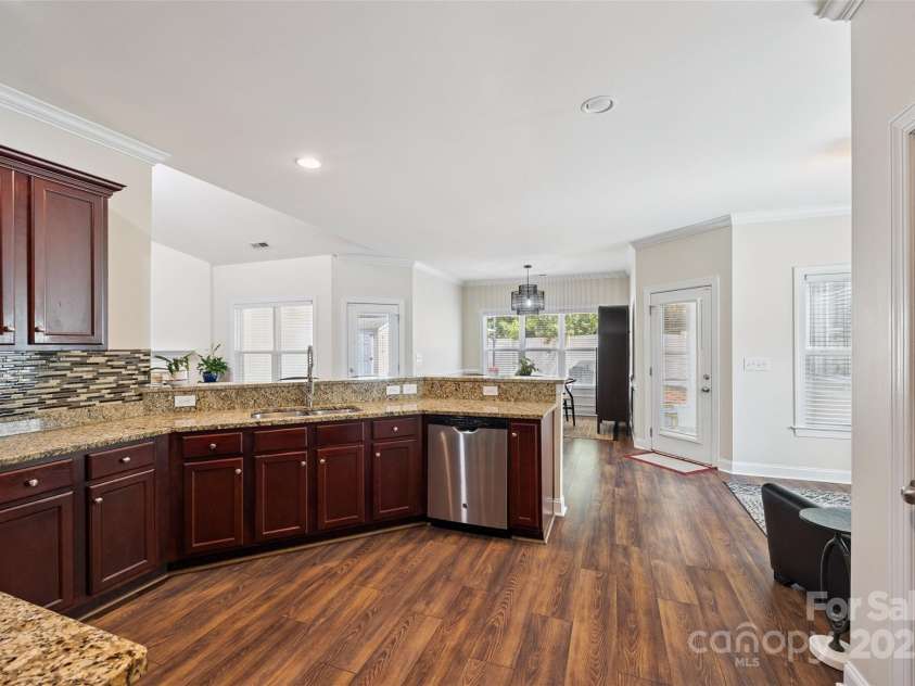 2202 Gatwick Circle, Belmont, NC 28012.  MLS# CAR4285240, YatesRealty ID 32070. 