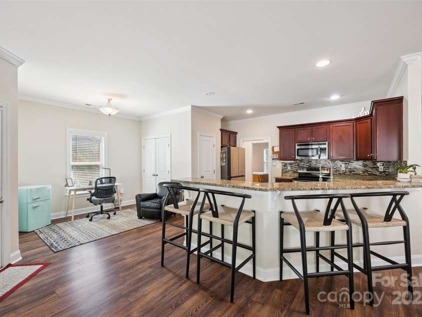 2202 Gatwick Circle, Belmont, NC 28012.  MLS# CAR4285240, YatesRealty ID 32070. 