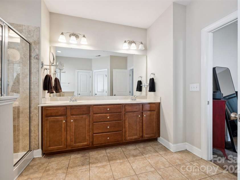2202 Gatwick Circle, Belmont, NC 28012.  MLS# CAR4285240, YatesRealty ID 32070. 