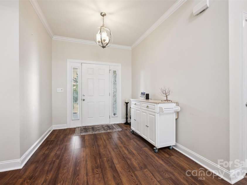 2202 Gatwick Circle, Belmont, NC 28012.  MLS# CAR4285240, YatesRealty ID 32070. 