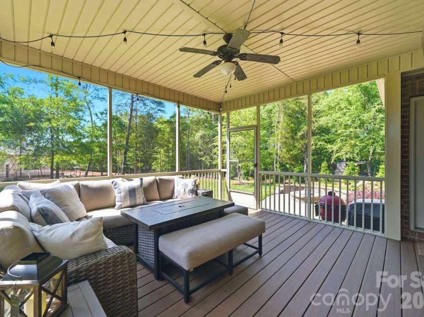 3060 Feathers Drive, York, SC 29745.  MLS# CAR4386400, YatesRealty ID 32071. 