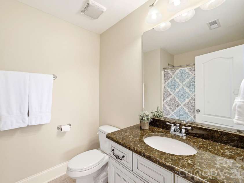 3060 Feathers Drive, York, SC 29745.  MLS# CAR4386400, YatesRealty ID 32071. Full Bath