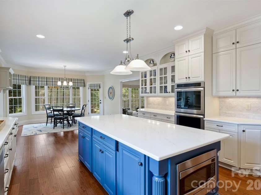 929 Wessington Manor Lane, Fort Mill, SC 29715.  MLS# CAR4389029, YatesRealty ID 32072. 