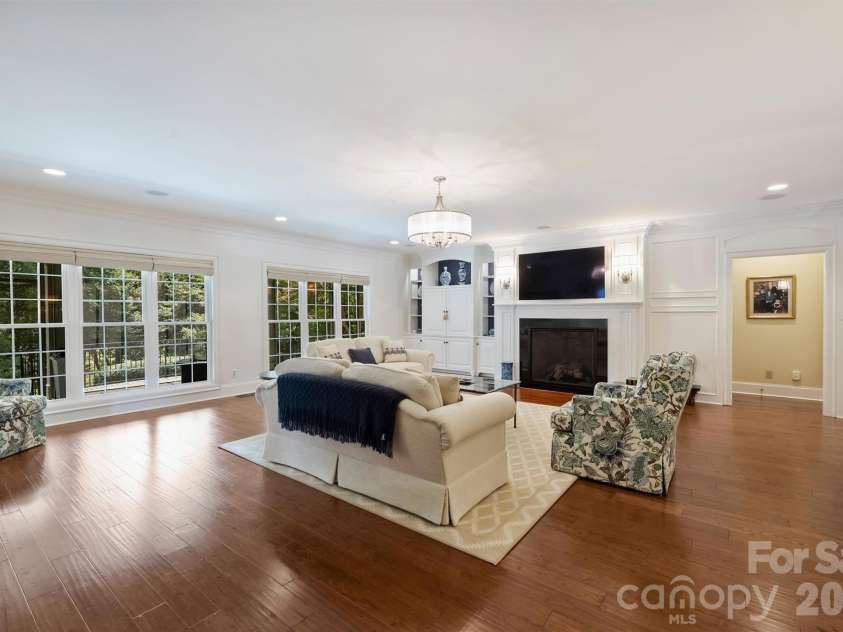 929 Wessington Manor Lane, Fort Mill, SC 29715.  MLS# CAR4389029, YatesRealty ID 32072. 