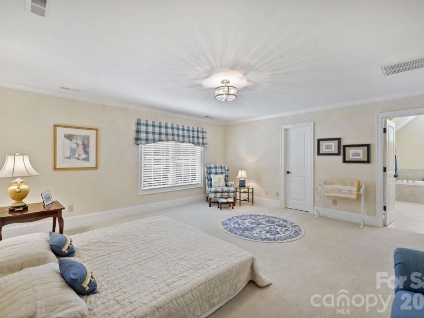 929 Wessington Manor Lane, Fort Mill, SC 29715.  MLS# CAR4389029, YatesRealty ID 32072. Bedroom