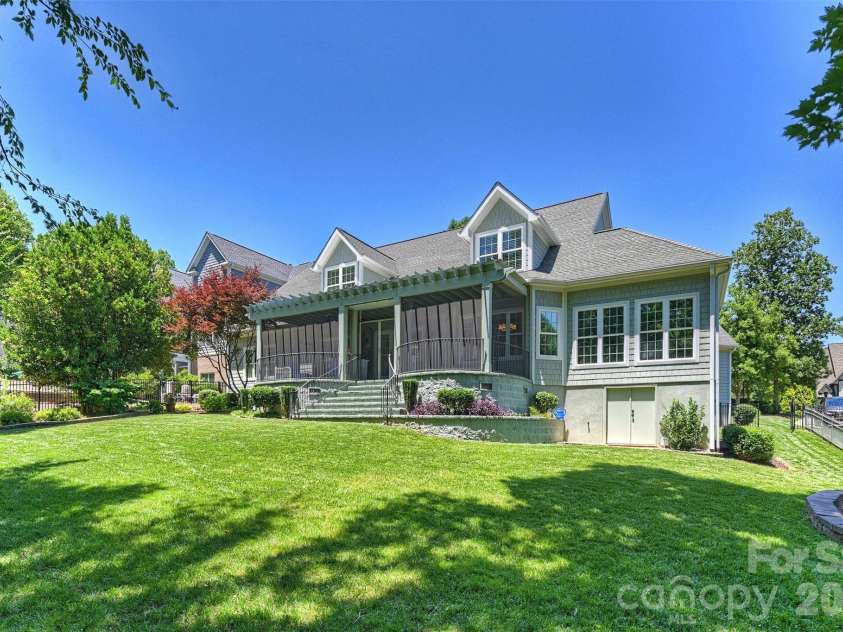929 Wessington Manor Lane, Fort Mill, SC 29715.  MLS# CAR4389029, YatesRealty ID 32072. Rear Exterior