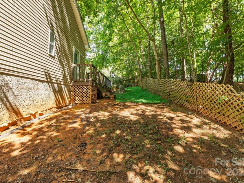 99 Indian Hill Drive, Leicester, NC 28748.  MLS# CAR4273750, YatesRealty ID 32072. 