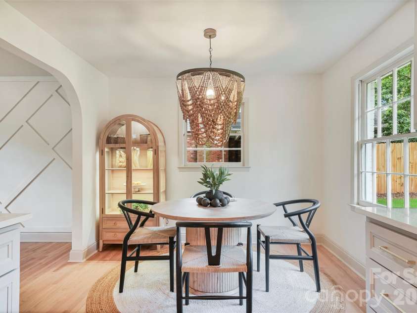 7008 Brynhurst Drive, Charlotte, NC 28210.  MLS# CAR4393848, YatesRealty ID 32074. 