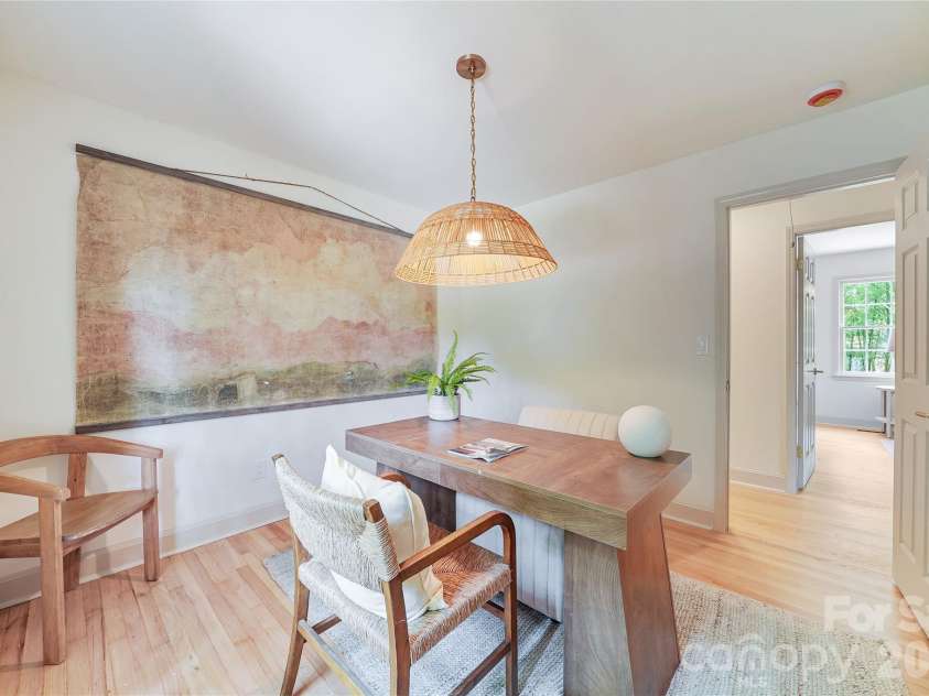 7008 Brynhurst Drive, Charlotte, NC 28210.  MLS# CAR4393848, YatesRealty ID 32074. 