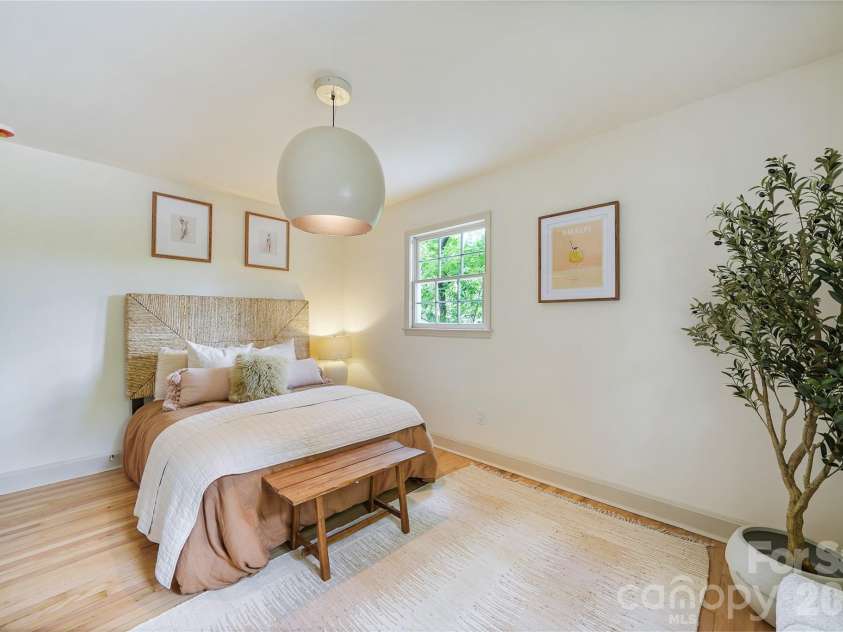 7008 Brynhurst Drive, Charlotte, NC 28210.  MLS# CAR4393848, YatesRealty ID 32074. 