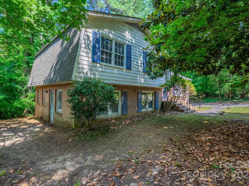 7320 Ritter Drive, Charlotte, NC 28270.  MLS# CAR4266545, YatesRealty ID 32074. 