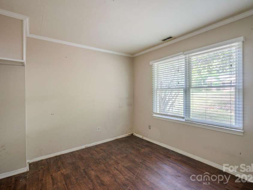 7320 Ritter Drive, Charlotte, NC 28270.  MLS# CAR4266545, YatesRealty ID 32074. 