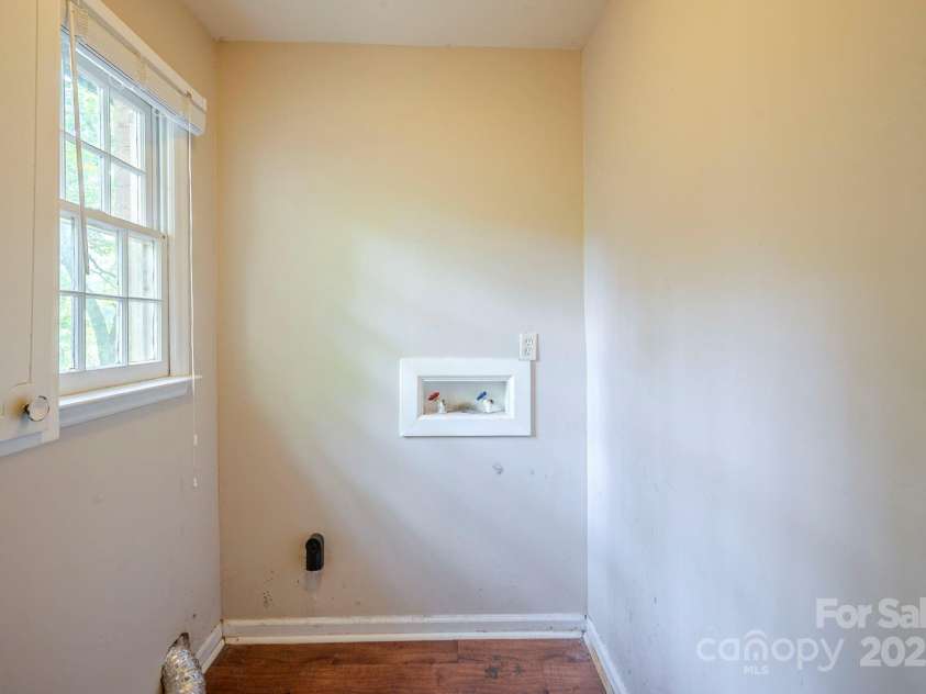 7320 Ritter Drive, Charlotte, NC 28270.  MLS# CAR4266545, YatesRealty ID 32074. 