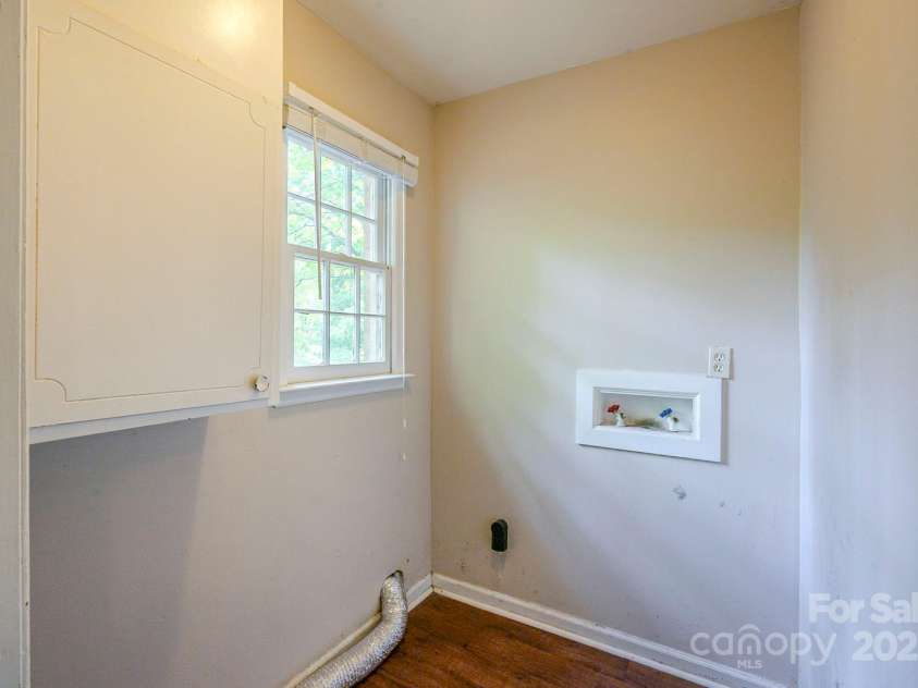 7320 Ritter Drive, Charlotte, NC 28270.  MLS# CAR4266545, YatesRealty ID 32074. 