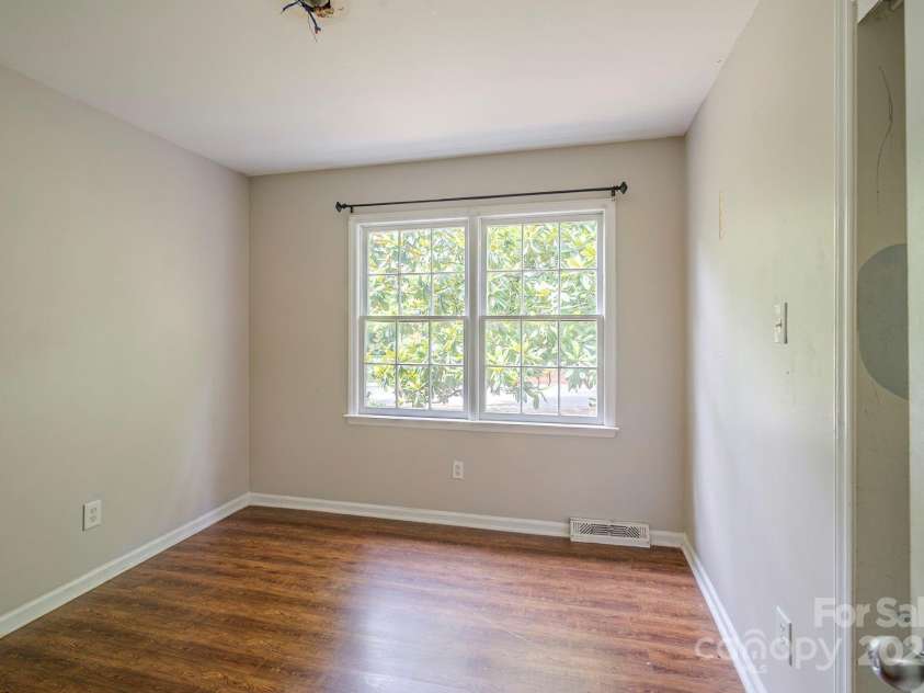 7320 Ritter Drive, Charlotte, NC 28270.  MLS# CAR4266545, YatesRealty ID 32074. 