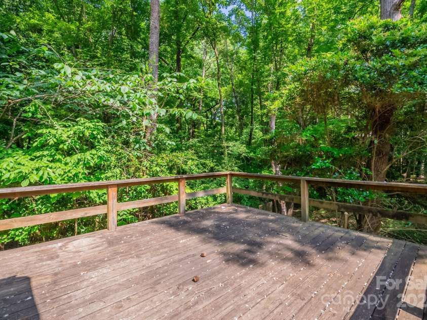 7320 Ritter Drive, Charlotte, NC 28270.  MLS# CAR4266545, YatesRealty ID 32074. 