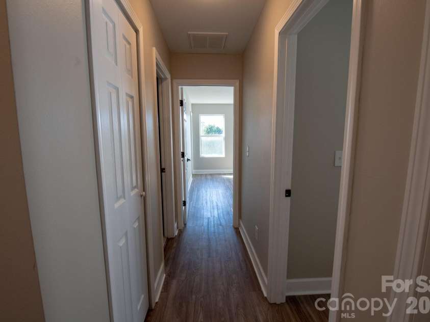 11055 Thousand Oaks Drive, Huntersville, NC 28078.  MLS# CAR4332657, YatesRealty ID 32075. 