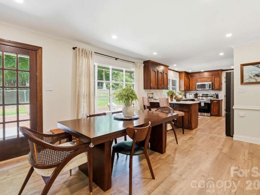 3326 Sedgefield Road, Statesville, NC 28625.  MLS# CAR4389472, YatesRealty ID 32076. 