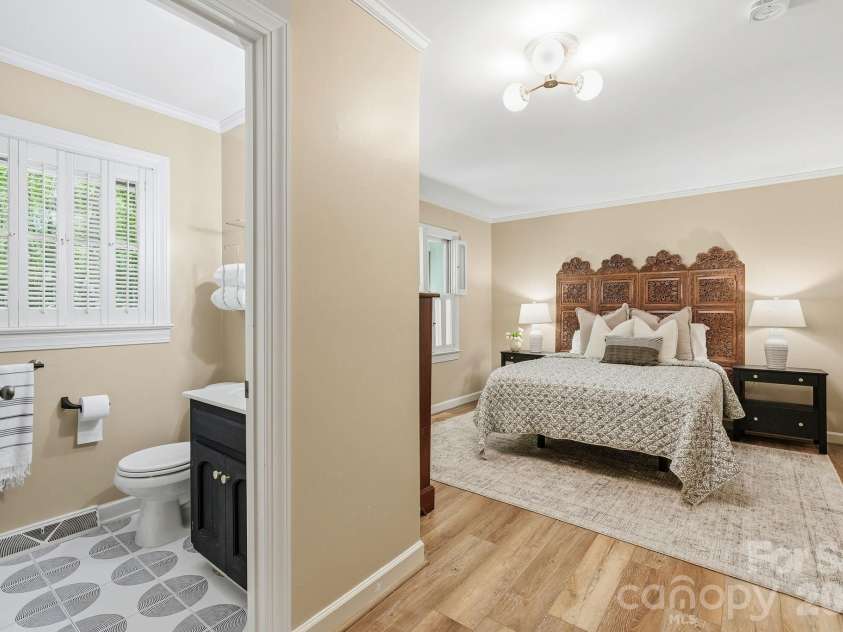 3326 Sedgefield Road, Statesville, NC 28625.  MLS# CAR4389472, YatesRealty ID 32076. 