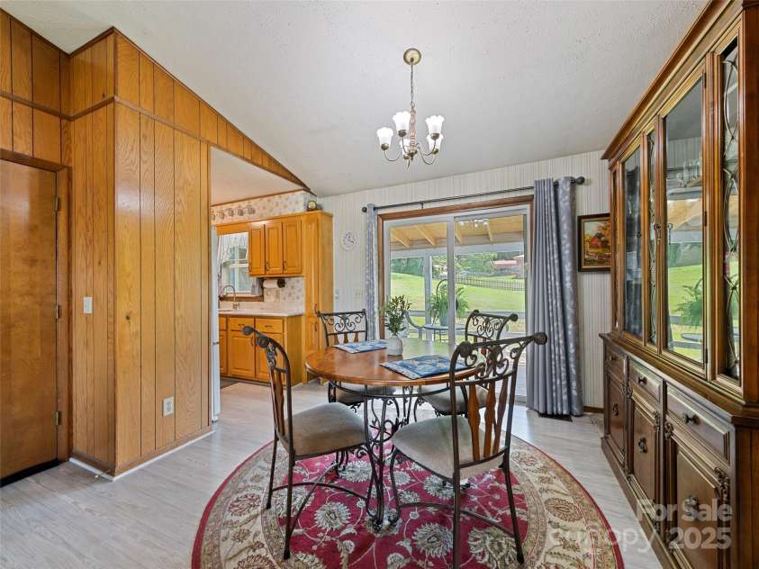 40 Warner Road, Canton, NC 28716.  MLS# CAR4280472, YatesRealty ID 32076. 