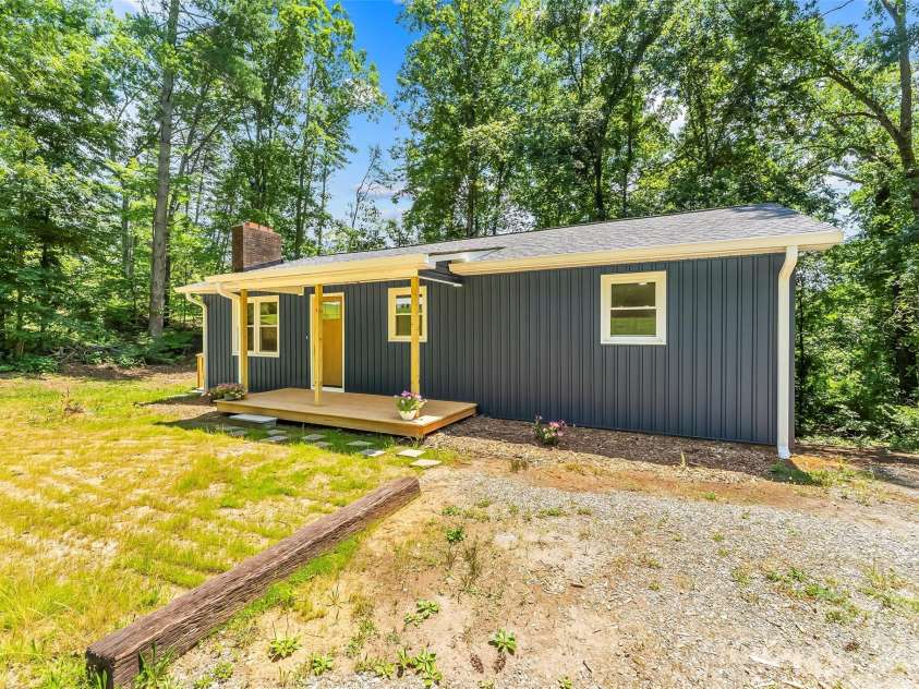 4074 Shane Drive, Morganton, NC 28655.  MLS# CAR4390663, YatesRealty ID 32079. 