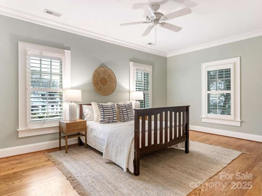 528 Meadowbrook Road, Charlotte, NC 28211.  MLS# CAR4330838, YatesRealty ID 3208. Bedroom #1