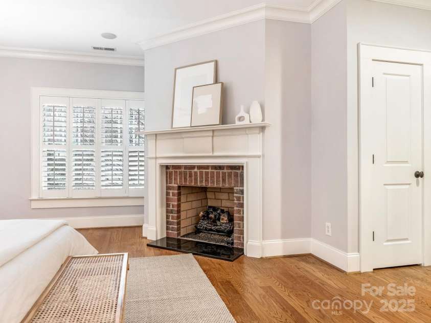 528 Meadowbrook Road, Charlotte, NC 28211.  MLS# CAR4330838, YatesRealty ID 3208. Primary Bedroom