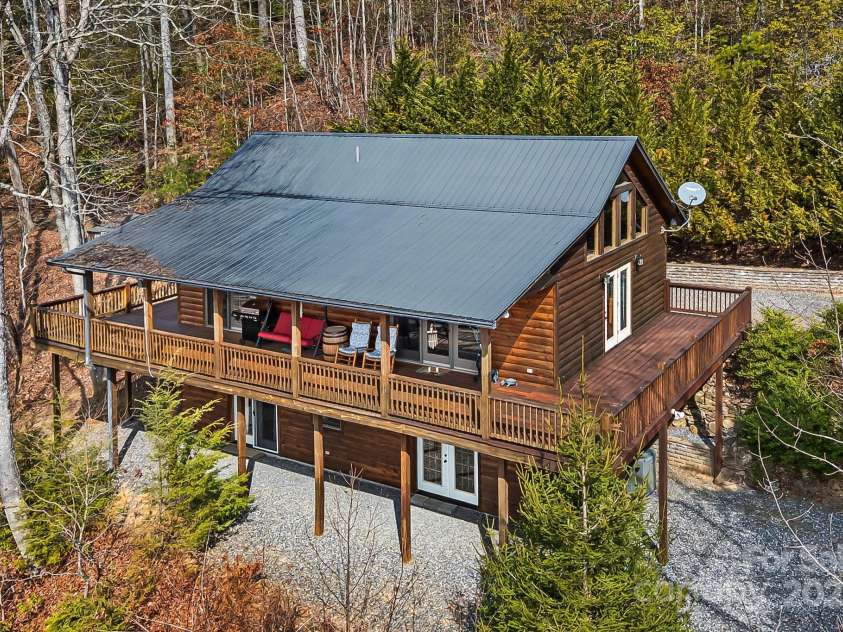 61 Turtle Rock Lane, Tuckasegee, NC 28783.  MLS# CAR4227707, YatesRealty ID 3208. 