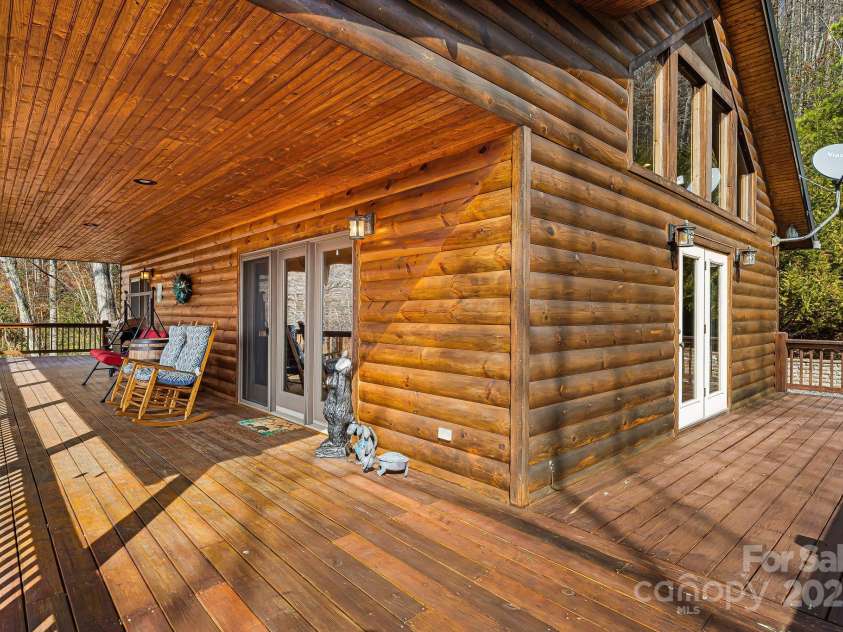 61 Turtle Rock Lane, Tuckasegee, NC 28783.  MLS# CAR4227707, YatesRealty ID 3208. 