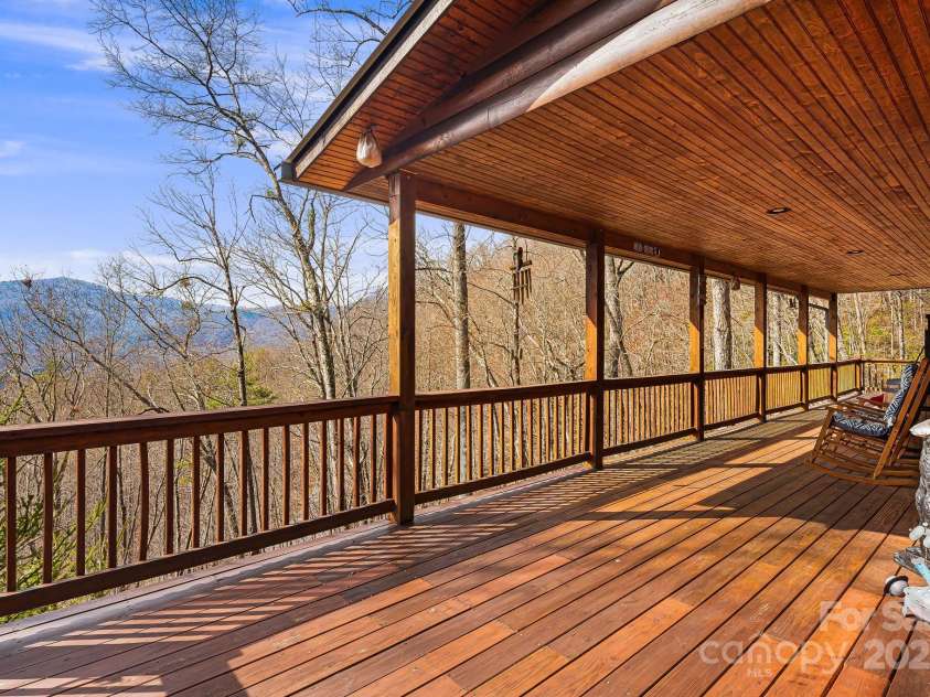 61 Turtle Rock Lane, Tuckasegee, NC 28783.  MLS# CAR4227707, YatesRealty ID 3208. 