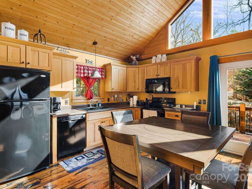 61 Turtle Rock Lane, Tuckasegee, NC 28783.  MLS# CAR4227707, YatesRealty ID 3208. 