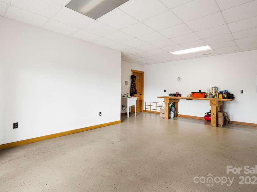 61 Turtle Rock Lane, Tuckasegee, NC 28783.  MLS# CAR4227707, YatesRealty ID 3208. 