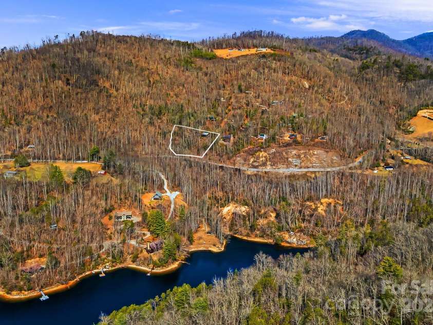 61 Turtle Rock Lane, Tuckasegee, NC 28783.  MLS# CAR4227707, YatesRealty ID 3208. 