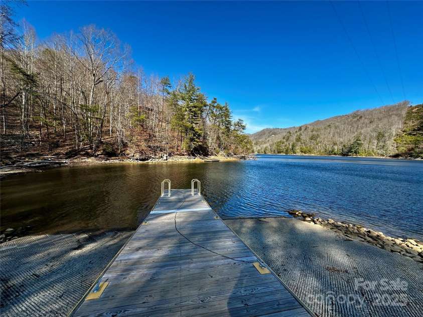 61 Turtle Rock Lane, Tuckasegee, NC 28783.  MLS# CAR4227707, YatesRealty ID 3208. Bear Creek lake boat access