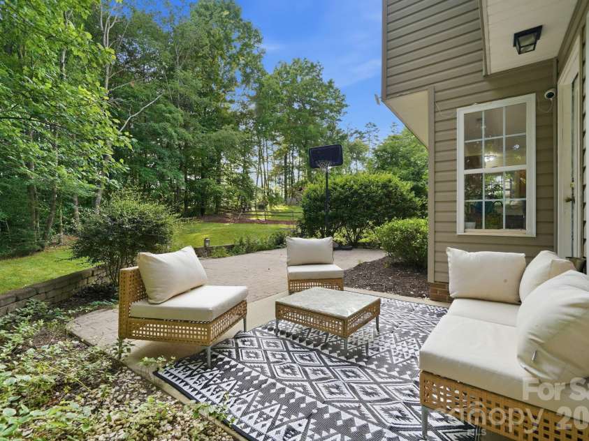 470 Fox Ridge Court, Stanley, NC 28164.  MLS# CAR4394361, YatesRealty ID 32080. 