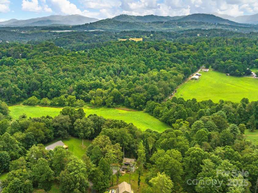 111 Mears Ridge Drive, Asheville, NC 28806.  MLS# CAR4265315, YatesRealty ID 32084. Pastoral Setting with Convenience!