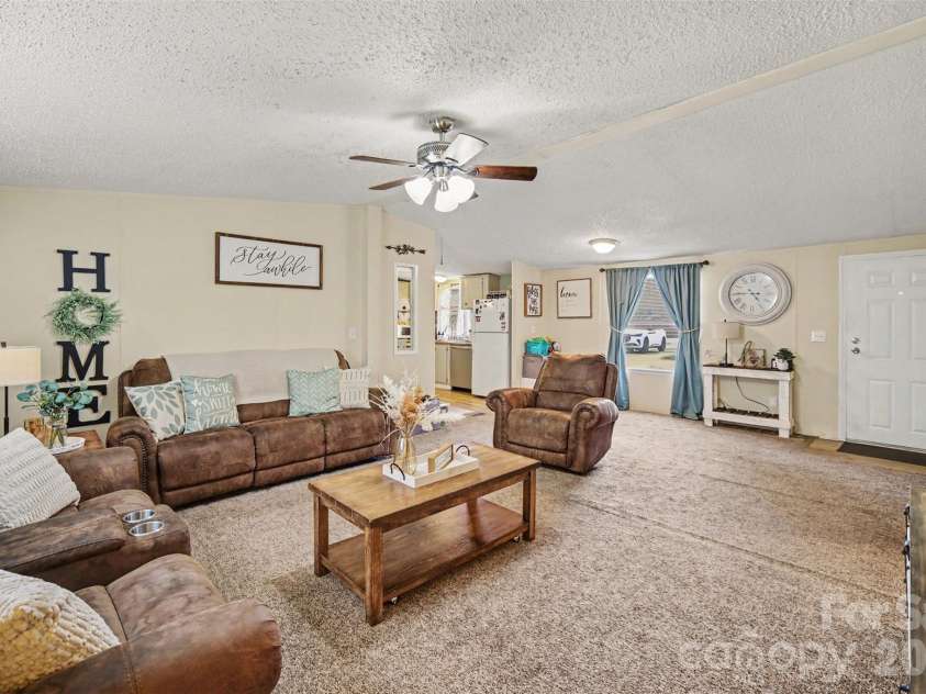 504 Mountain Meadows Drive, Bessemer City, NC 28016.  MLS# CAR4395886, YatesRealty ID 32084. 