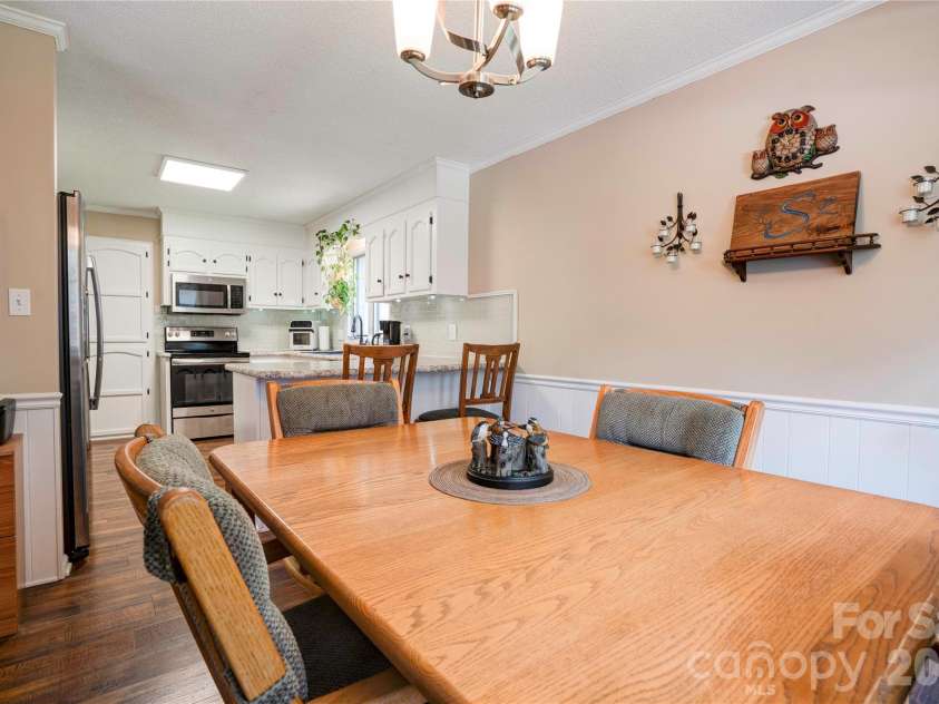 246 Putnam Lake Road, Kings Mountain, NC 28086.  MLS# CAR4392630, YatesRealty ID 32085. Dining Room