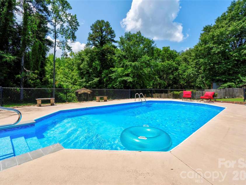 246 Putnam Lake Road, Kings Mountain, NC 28086.  MLS# CAR4392630, YatesRealty ID 32085. Pool