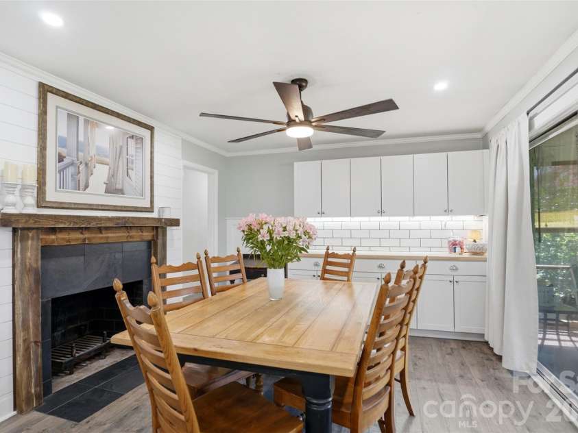 853 Mallory Drive, Rock Hill, SC 29730.  MLS# CAR4393630, YatesRealty ID 32087. 