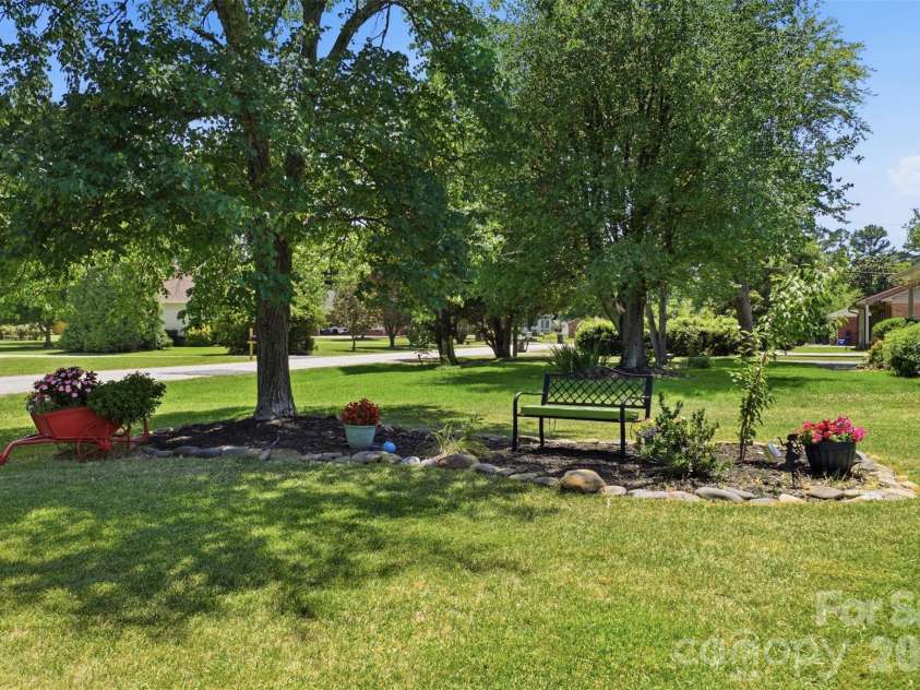 853 Mallory Drive, Rock Hill, SC 29730.  MLS# CAR4393630, YatesRealty ID 32087. 