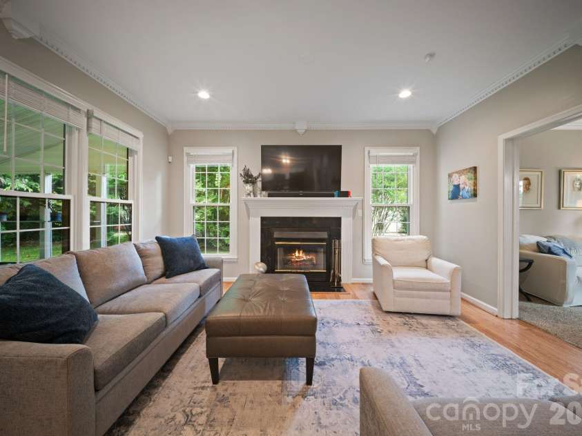 237 Windsor Forest Circle, Fletcher, NC 28732.  MLS# CAR4393564, YatesRealty ID 32088. 