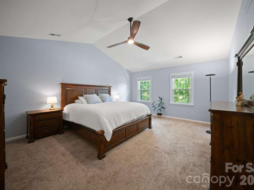 237 Windsor Forest Circle, Fletcher, NC 28732.  MLS# CAR4393564, YatesRealty ID 32088. 
