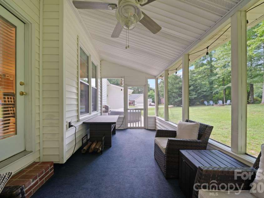 237 Windsor Forest Circle, Fletcher, NC 28732.  MLS# CAR4393564, YatesRealty ID 32088. 